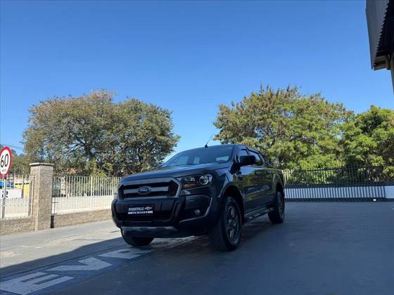 FORD RANGER 2.2 XLS 4X4 CD 16V DIESEL 4P MANUAL FORD RANGER 2.2 XLS 4X4 CD 16V DIESEL 4P MANUAL